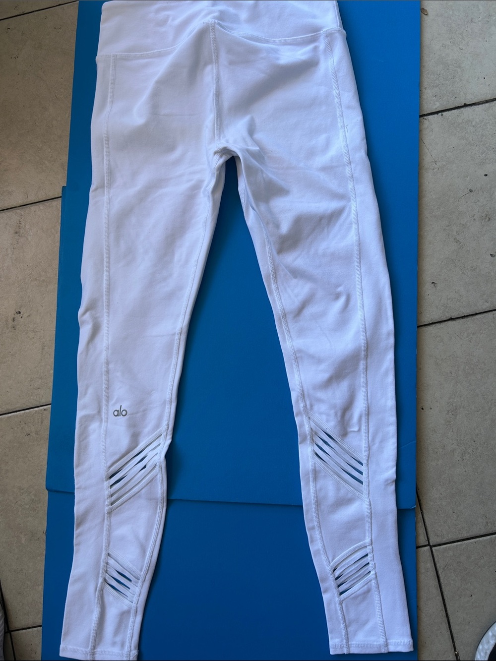 ALO Yoga women White Leggings with Laser-Cut Ankle Details